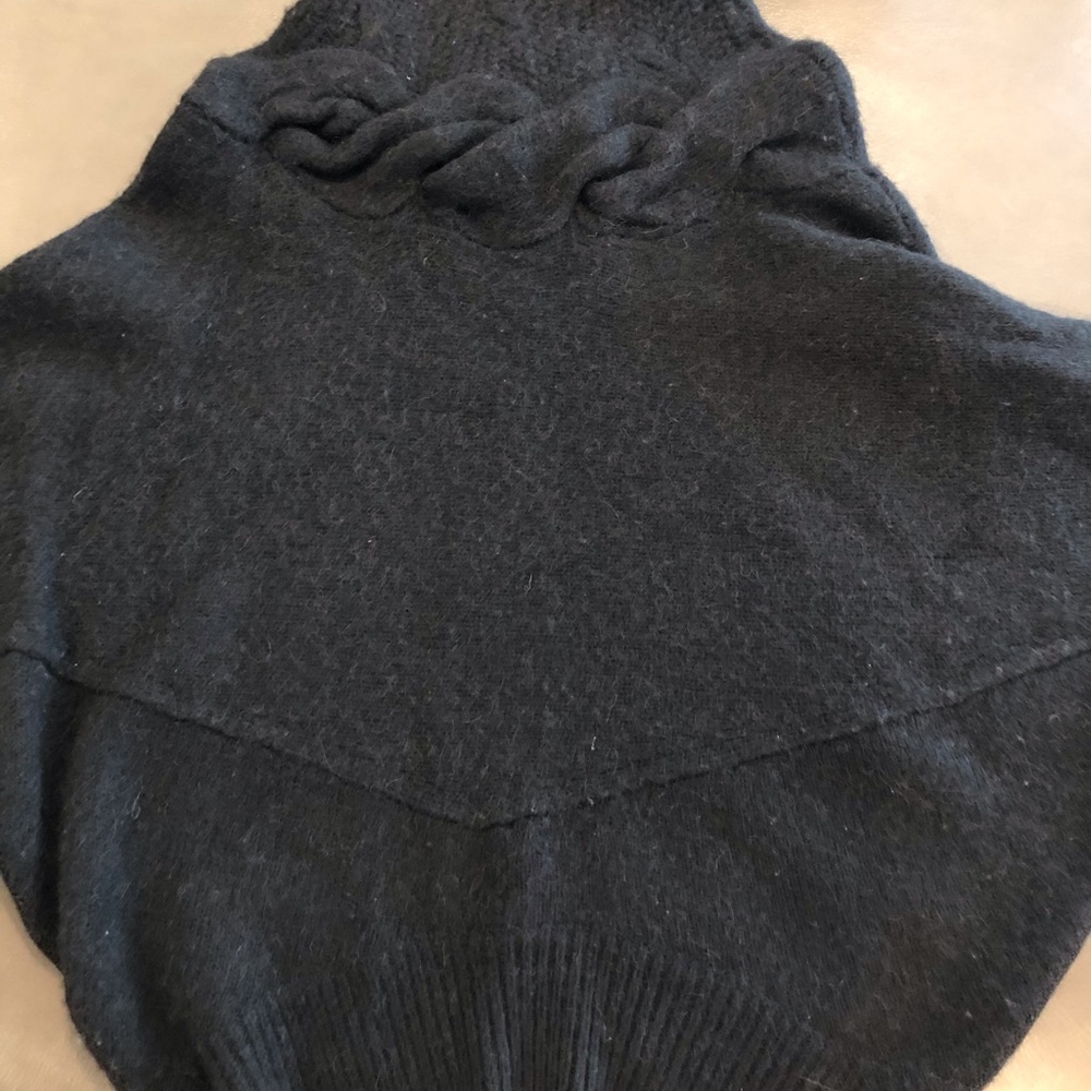 Vince modern short sleeve sweater black sz XS